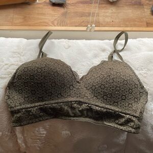 32B Aerie Army Green Wireless Lace Padded Bra with Adjustable Straps